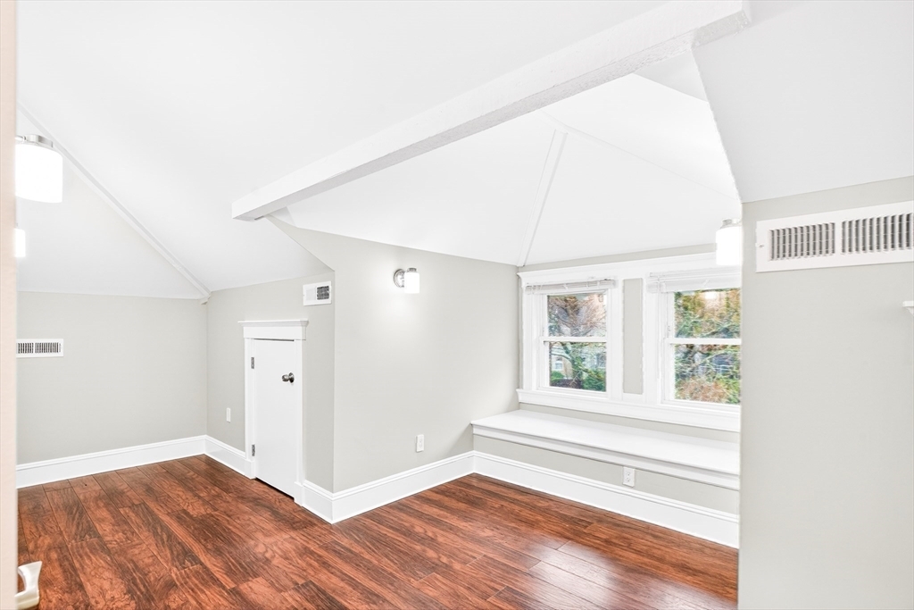 Grounds — 524 Ward Street